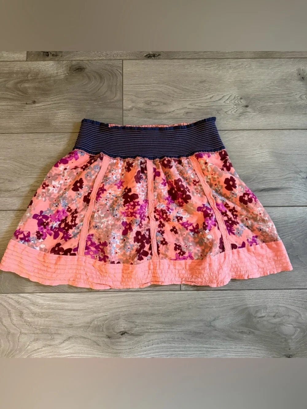Free People Salmon Floral Mini Skirt with Navy Elastic Waist Size Small